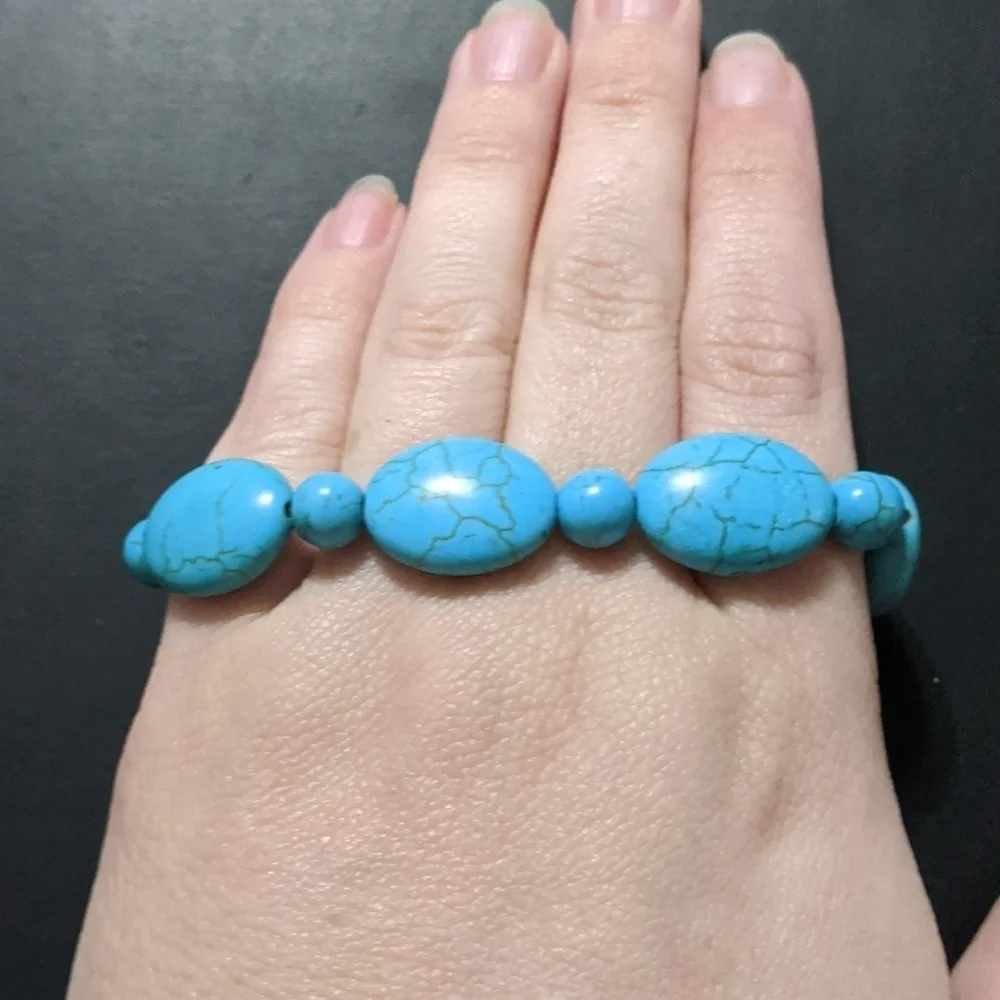 𝅺Blue Faux Turquoise Dyed Howlite Stretchy Elastic Statement Bracelet